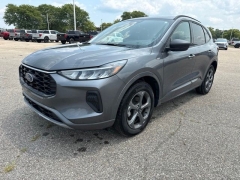 Used 2024  Ford Escape ST-Line AWD at Maxx Loans near St&period; Adrian&comma; MI