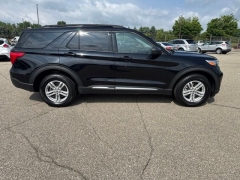 Used 2024  Ford Explorer XLT 4WD at Maxx Loans near St&period; Adrian&comma; MI