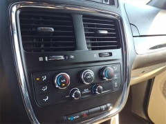 Used 2017 Dodge Grand Caravan 4d Wagon SXT at Maxx Loans near St. Adrian, MI