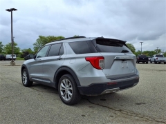 Used 2021  Ford Explorer XLT 4WD at Maxx Loans near , 