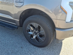 Used 2022  Ford F-150 Lightning 4WD SuperCrew 5&period;5' Box at Maxx Loans near St&period; Adrian&comma; MI