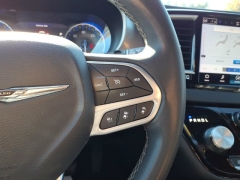 Used 2025  Chrysler Pacifica Select FWD at Maxx Loans near St&period; Adrian&comma; MI
