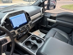 Used 2022  Ford Super Duty F-250 4WD LARIAT Crew Cab SRW 8' Box at Maxx Loans near St&period; Adrian&comma; MI