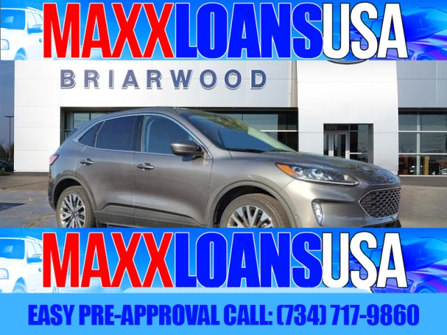 Used 2021  Ford Escape Titanium AWD at Maxx Loans near , 