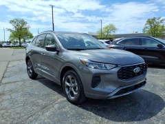 Used 2023  Ford Escape ST-Line AWD at Maxx Loans near St&period; Adrian&comma; MI