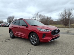 Used 2024  Ford Escape ST-Line AWD at Maxx Loans near St&period; Adrian&comma; MI