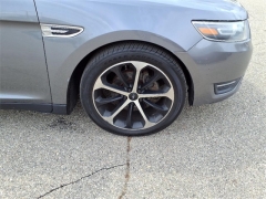 Used 2014 Ford Taurus 4d Sedan SEL AWD at Maxx Loans near ,