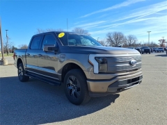 Used 2022  Ford F-150 Lightning 4WD SuperCrew 5&period;5' Box at Maxx Loans near St&period; Adrian&comma; MI