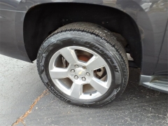 Used 2016  Chevrolet Suburban 4d SUV 4WD LT at Maxx Loans near St&period; Adrian&comma; MI