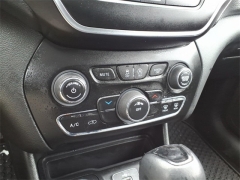 Used 2019  Jeep Cherokee Altitude 4x4 at Maxx Loans near St&period; Adrian&comma; MI