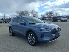 Used 2025  Ford Escape Platinum AWD at Maxx Loans near St&period; Adrian&comma; MI