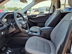 Used 2022 Ford Escape SE FWD at Briarwood Ford near Saline, MI