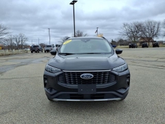 Used 2025  Ford Escape Platinum AWD at Maxx Loans near St&period; Adrian&comma; MI