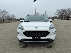 Used 2022  Ford Escape Titanium Hybrid AWD at Maxx Loans near St&period; Adrian&comma; MI