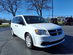 Used 2019 Dodge Grand Caravan 4d Wagon SE at Maxx Loans near ,