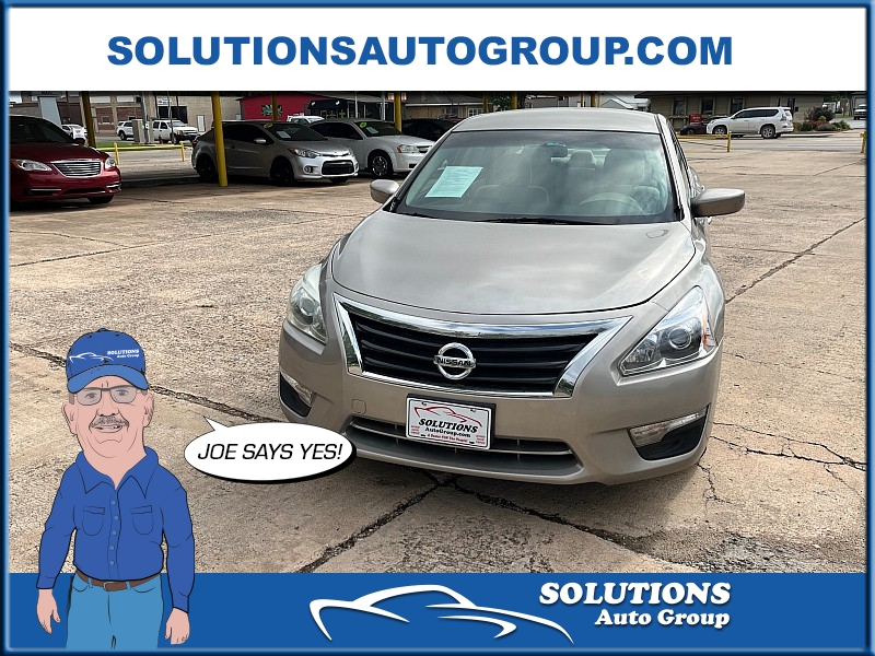 Used 2015  Nissan Altima 4dr Sdn I4 2.5 at Solutions Auto Group near Chickasha, OK
