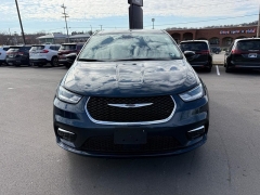 Used 2024  Chrysler Pacifica Touring L FWD at Dime Down by Frank Leta near Bridgeton&comma; MO
