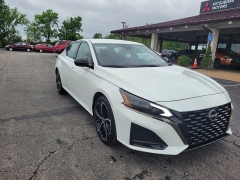 Used 2024 Nissan Altima 2.5 SR Sedan at Frank Leta Mitsubishi near Bridgeton, MO
