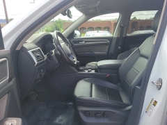 Used 2023 Volkswagen Atlas 3.6L V6 SE w/Technology 4MOTION at Frank Leta Mitsubishi near Bridgeton, MO