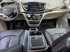 Used 2023  Chrysler Pacifica Hybrid Touring L FWD at Dime Down by Frank Leta near Bridgeton&comma; MO