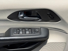 Used 2023  Chrysler Pacifica Hybrid Touring L FWD at Dime Down by Frank Leta near Bridgeton&comma; MO