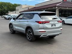 Used 2024 Mitsubishi Outlander SE S-AWC at Dime Down by Frank Leta near Bridgeton, MO