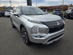 Used 2024  Mitsubishi Outlander SE S-AWC at Dime Down by Frank Leta near Bridgeton, MO