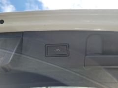 Used 2023 Volkswagen Atlas 3.6L V6 SE w/Technology 4MOTION at Frank Leta Mitsubishi near Bridgeton, MO