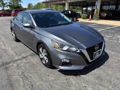 Used 2021 Nissan Altima 2.5 S Sedan at Frank Leta Mitsubishi near Bridgeton, MO