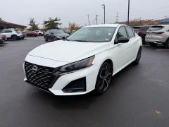 Used 2025  Nissan Altima SR FWD at Dime Down by Frank Leta near Bridgeton&comma; MO