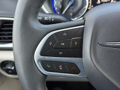 Used 2024  Chrysler Pacifica Touring L FWD at Dime Down by Frank Leta near Bridgeton&comma; MO