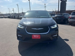 Used 2023  Chrysler Pacifica Hybrid Limited FWD at Dime Down by Frank Leta near Bridgeton&comma; MO