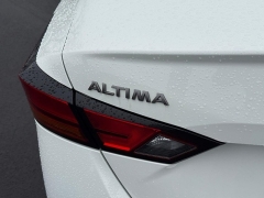 Used 2025  Nissan Altima SR FWD at Dime Down by Frank Leta near Bridgeton&comma; MO