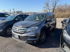 Used 2017  Honda Pilot 4d SUV AWD Touring at Dime Down by Frank Leta near Bridgeton&comma; MO