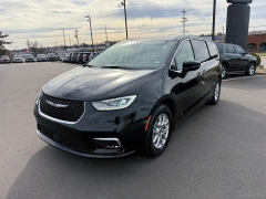 Used 2024  Chrysler Pacifica Touring L FWD at Dime Down by Frank Leta near Bridgeton&comma; MO