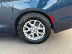 Used 2024  Chrysler Pacifica Touring L FWD at Dime Down by Frank Leta near Bridgeton&comma; MO