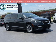 Used 2023  Chrysler Pacifica Hybrid Touring L FWD at Dime Down by Frank Leta near Bridgeton&comma; MO