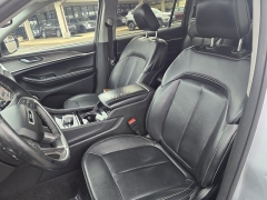 Used 2021  Jeep Grand Cherokee L Limited 4x4 at Dime Down by Frank Leta near Bridgeton&comma; MO