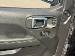 Used 2023 Jeep Gladiator Overland 4x4 *Ltd Avail* at Dime Down by Frank Leta near Bridgeton, MO