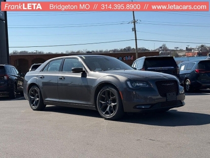 2022 Chrysler 300 S