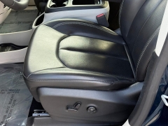 Used 2024  Chrysler Pacifica Touring L FWD at Dime Down by Frank Leta near Bridgeton&comma; MO