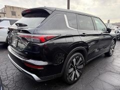 Used 2025  Mitsubishi Outlander S-AWC at Dime Down by Frank Leta near Bridgeton&comma; MO