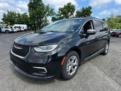 Used 2023 Chrysler Pacifica Limited FWD at Dime Down by Frank Leta near Bridgeton, MO
