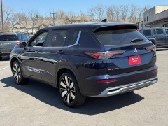 Used 2025  Mitsubishi Outlander S-AWC at Dime Down by Frank Leta near Bridgeton&comma; MO