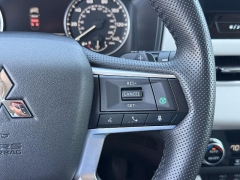 Used 2025  Mitsubishi Outlander S-AWC at Dime Down by Frank Leta near Bridgeton&comma; MO