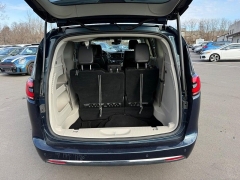 Used 2024  Chrysler Pacifica Touring L FWD at Dime Down by Frank Leta near Bridgeton&comma; MO