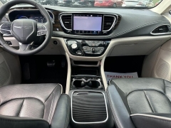 Used 2023 Chrysler Pacifica Limited FWD at Dime Down by Frank Leta near Bridgeton, MO