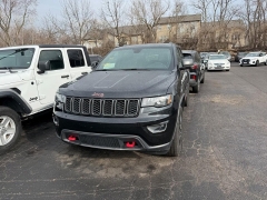 Used 2020  Jeep Grand Cherokee 4d SUV 4WD Trailhawk V6 at Dime Down by Frank Leta near Bridgeton&comma; MO