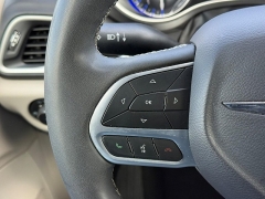 Used 2024  Chrysler Pacifica Touring L FWD at Dime Down by Frank Leta near Bridgeton&comma; MO