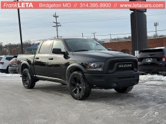  2024 Ram 1500 Classic Warlock 4x4 Crew Cab 5'7